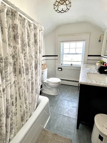 41 Felsmere Avenue, Pawtucket, RI 02861