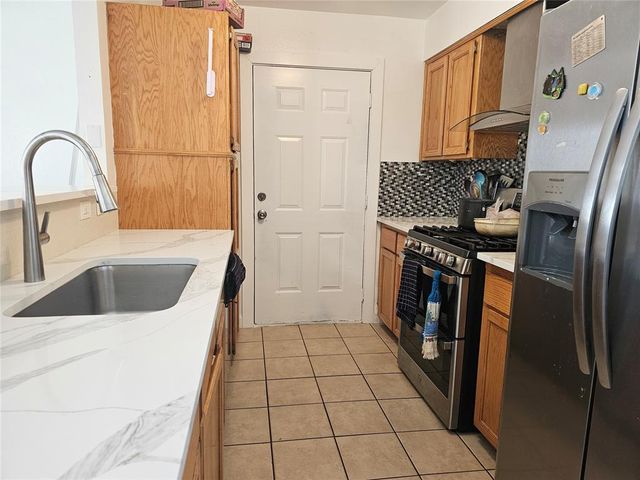 961 N Windermere Drive, Moore, OK 73160