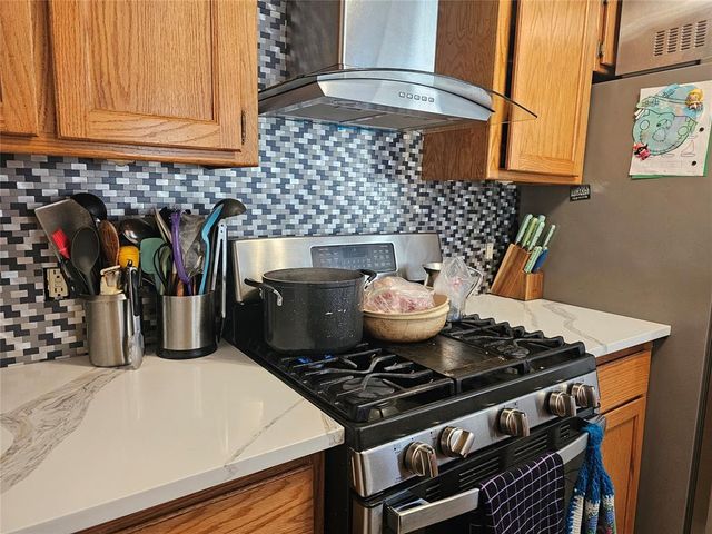 961 N Windermere Drive, Moore, OK 73160