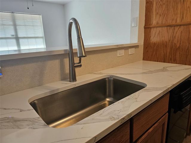 961 N Windermere Drive, Moore, OK 73160