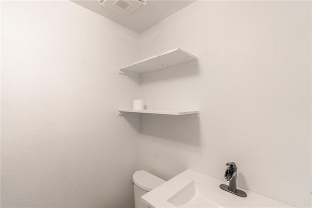 961 N Windermere Drive, Moore, OK 73160