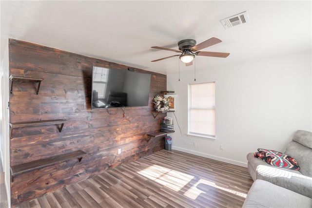 961 N Windermere Drive, Moore, OK 73160