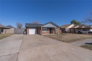 961 N Windermere Drive, Moore, OK 73160