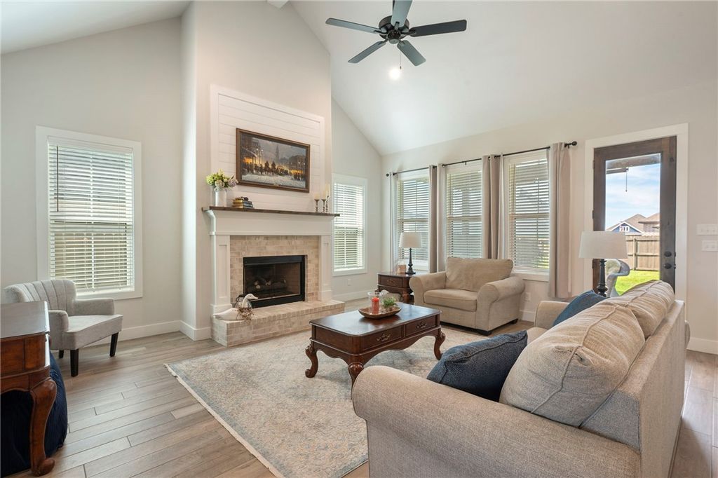 5019 Grayson Way, Bryan, TX 77802 — photo 4