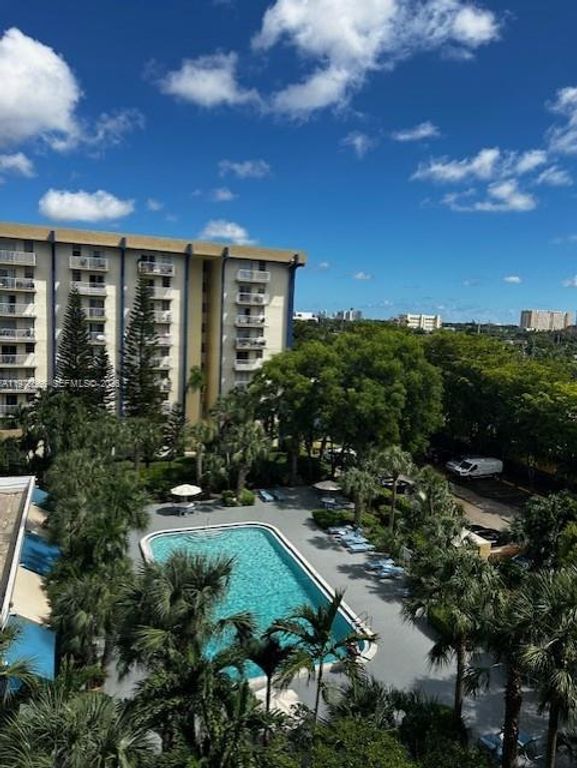 801 NW 47th Avenue 717W, Miami, FL 33126