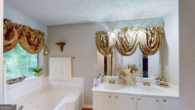 5613 Winchester Place, Lithonia, GA 30038