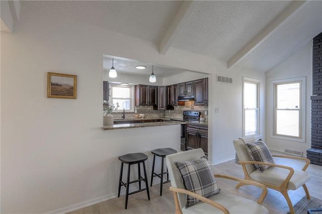 16912 E 4th Terrace, Independence, MO 64056