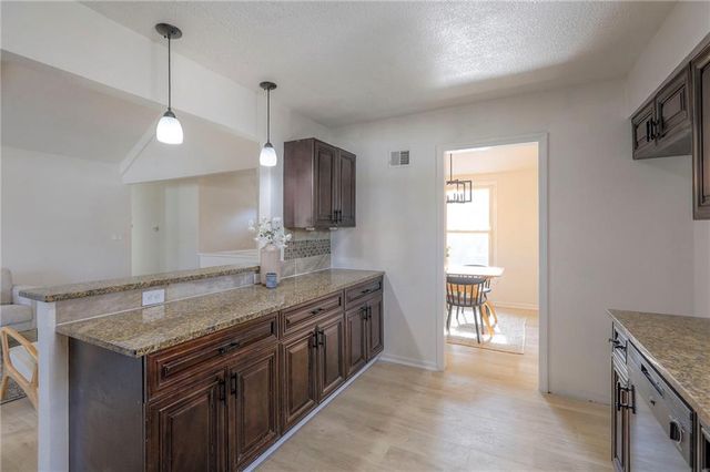 16912 E 4th Terrace, Independence, MO 64056