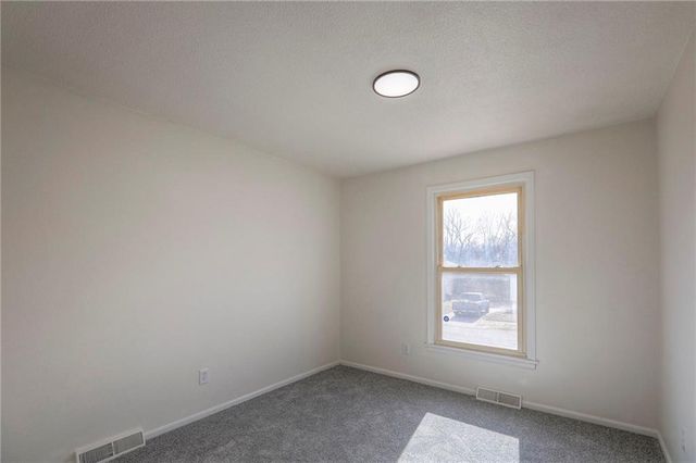 16912 E 4th Terrace, Independence, MO 64056