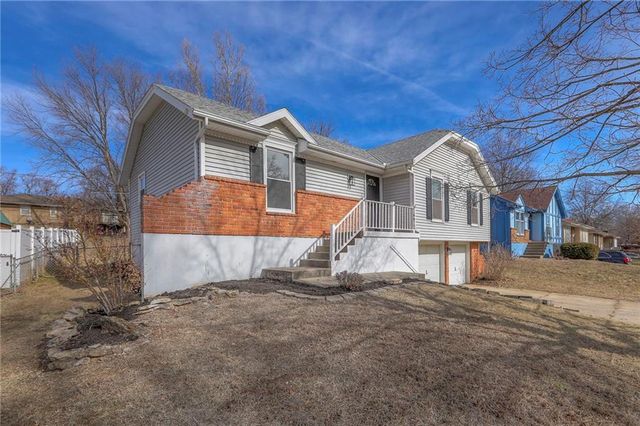 16912 E 4th Terrace, Independence, MO 64056