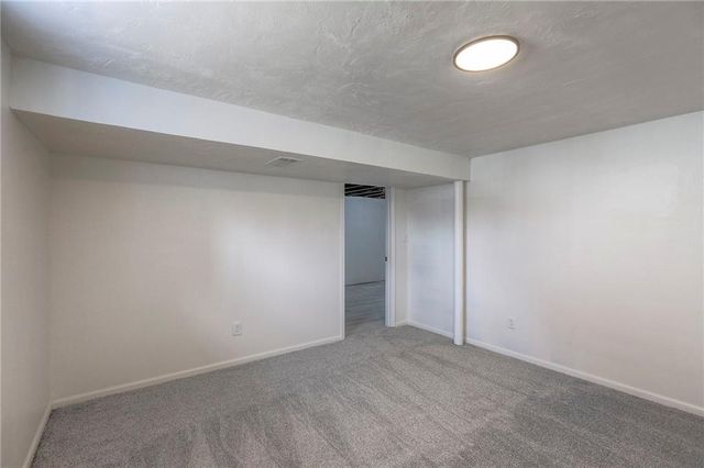 16912 E 4th Terrace, Independence, MO 64056