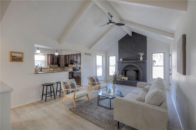 16912 E 4th Terrace, Independence, MO 64056