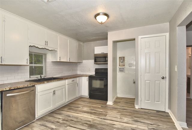 502 N Industrial Avenue E, Sand Springs, OK 74063