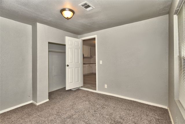 502 N Industrial Avenue E, Sand Springs, OK 74063
