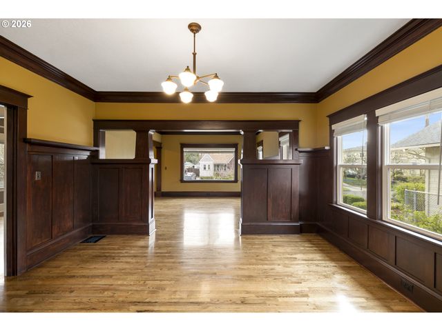 2937 Ne 59TH Ave, Portland, OR 97213