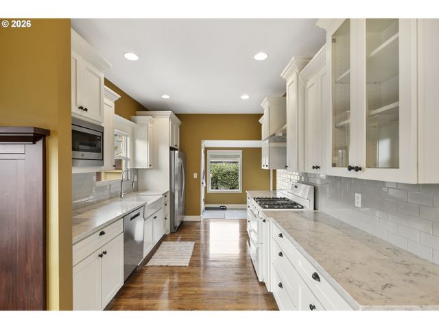 2937 Ne 59TH Ave, Portland, OR 97213