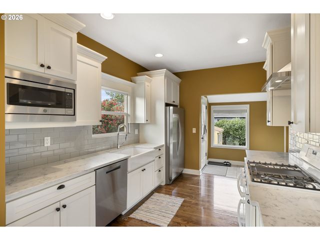 2937 Ne 59TH Ave, Portland, OR 97213