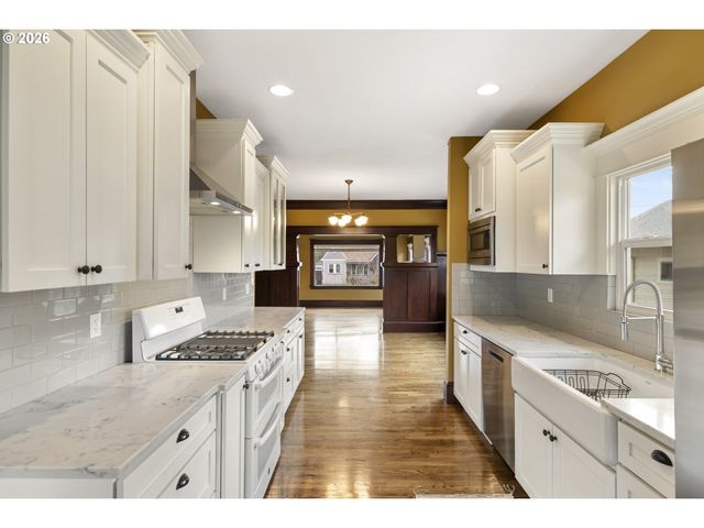 2937 Ne 59TH Ave, Portland, OR 97213