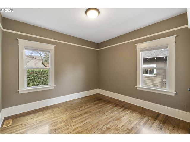 2937 Ne 59TH Ave, Portland, OR 97213