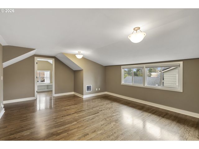 2937 Ne 59TH Ave, Portland, OR 97213