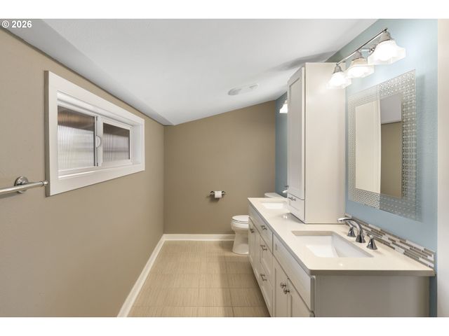 2937 Ne 59TH Ave, Portland, OR 97213