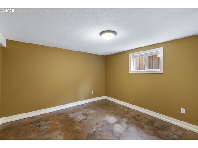 2937 Ne 59TH Ave, Portland, OR 97213