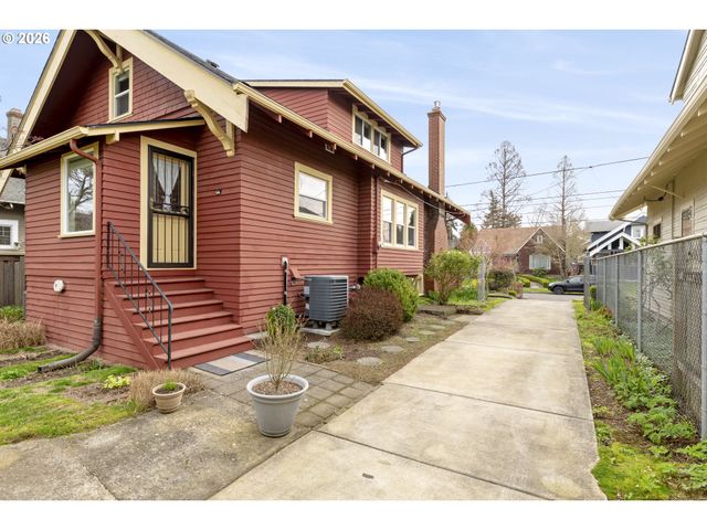 2937 Ne 59TH Ave, Portland, OR 97213