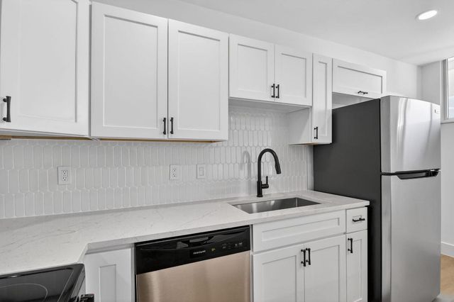 1426 Hillcrest Dr Drive, Lake Worth Beach, FL 33461