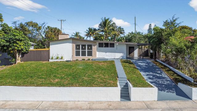 1426 Hillcrest Dr Drive, Lake Worth Beach, FL 33461