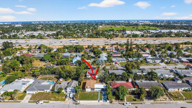 1426 Hillcrest Dr Drive, Lake Worth Beach, FL 33461