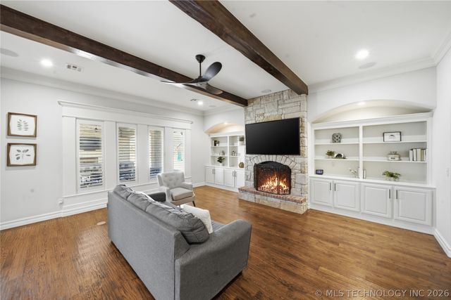 6502 N Oakwood Circle, Owasso, OK 74055