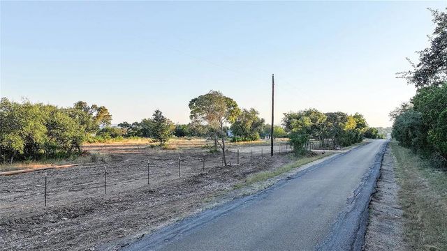 4 TBD CR 220, Briggs, TX 78608