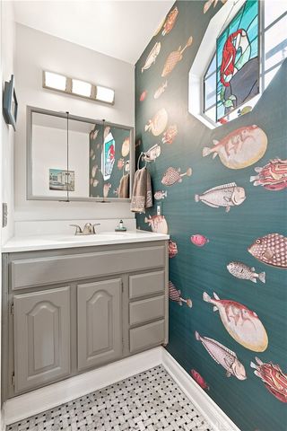 250 Palomares, Ventura, CA 93003