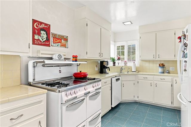 250 Palomares, Ventura, CA 93003