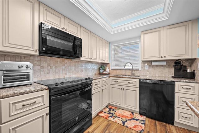 1205 Sandy Lane 145, Singer Island, FL 33404