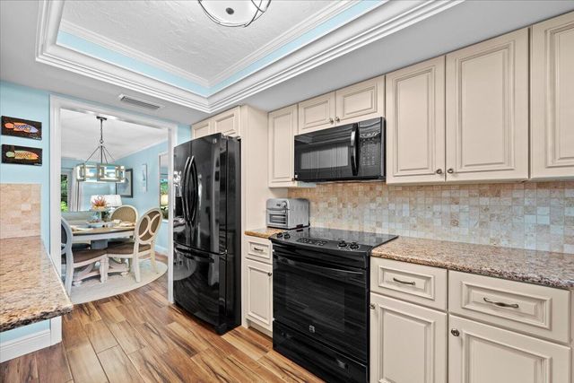 1205 Sandy Lane 145, Singer Island, FL 33404