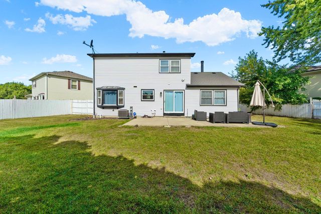 1211 Diane Lane, Elk Grove Village, IL 60007