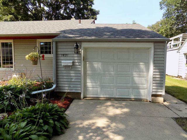 1431 Damon Court SE, Rochester, MN 55904