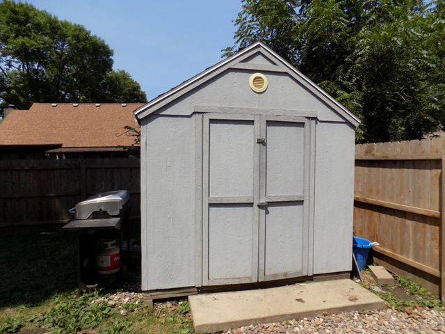 1431 Damon Court SE, Rochester, MN 55904