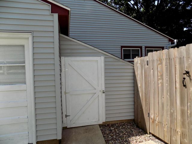 1431 Damon Court SE, Rochester, MN 55904