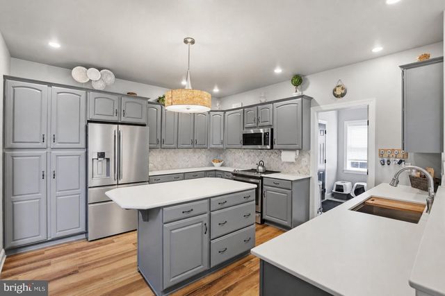516 BALD EAGLE CT, Lancaster, PA 17601