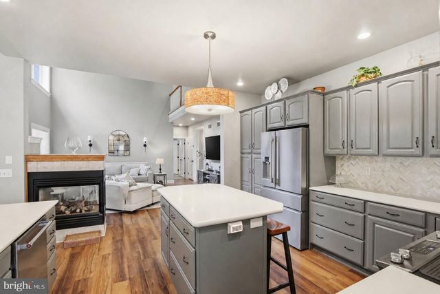 516 BALD EAGLE CT, Lancaster, PA 17601