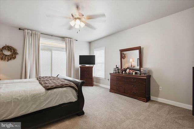 516 BALD EAGLE CT, Lancaster, PA 17601