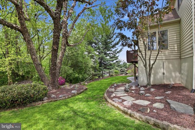 516 BALD EAGLE CT, Lancaster, PA 17601
