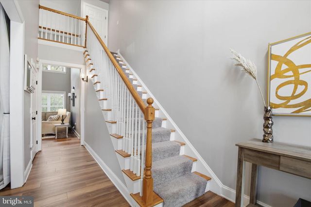516 BALD EAGLE CT, Lancaster, PA 17601