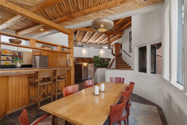 15 Cielo Cumbre Road, Santa Fe, NM 87505