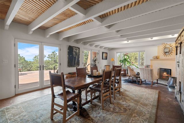 15 Cielo Cumbre Road, Santa Fe, NM 87505
