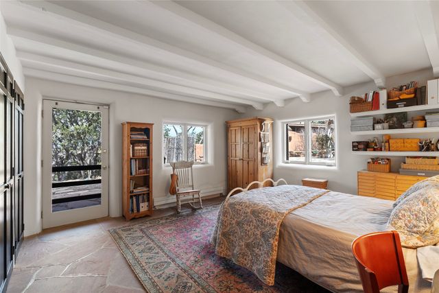 15 Cielo Cumbre Road, Santa Fe, NM 87505