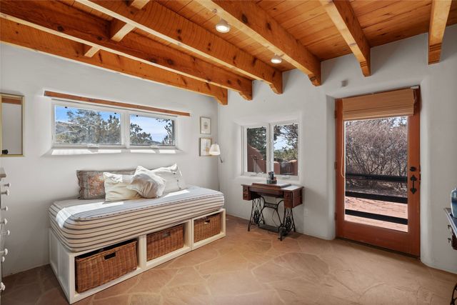 15 Cielo Cumbre Road, Santa Fe, NM 87505
