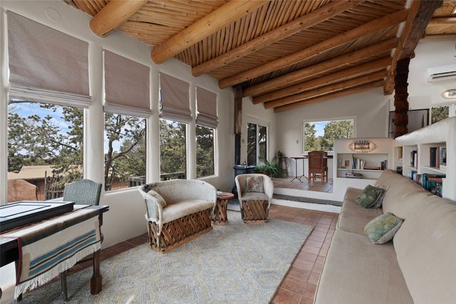 15 Cielo Cumbre Road, Santa Fe, NM 87505